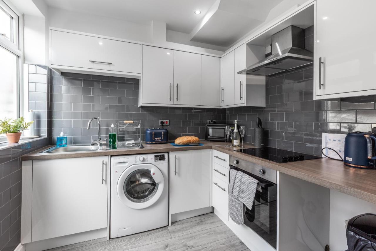 Connaught House - Wi-Fi, Parking, Contractors Villa Preston  Buitenkant foto