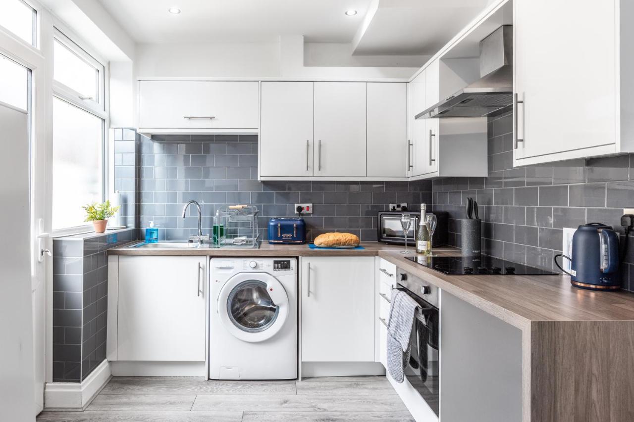 Connaught House - Wi-Fi, Parking, Contractors Villa Preston  Buitenkant foto