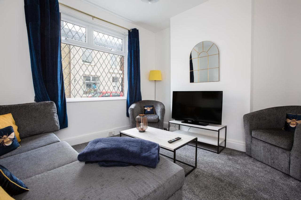 Connaught House - Wi-Fi, Parking, Contractors Villa Preston  Buitenkant foto