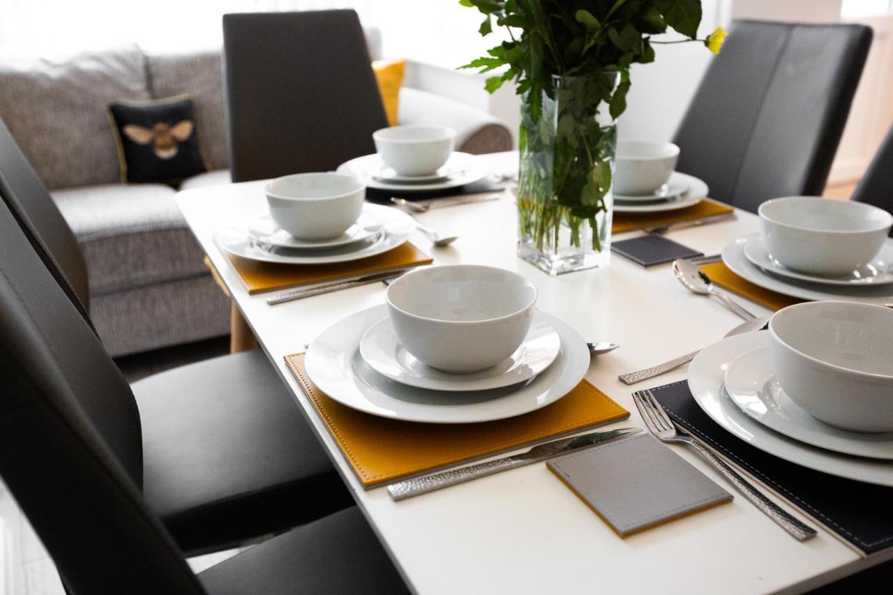 Connaught House - Wi-Fi, Parking, Contractors Villa Preston  Buitenkant foto
