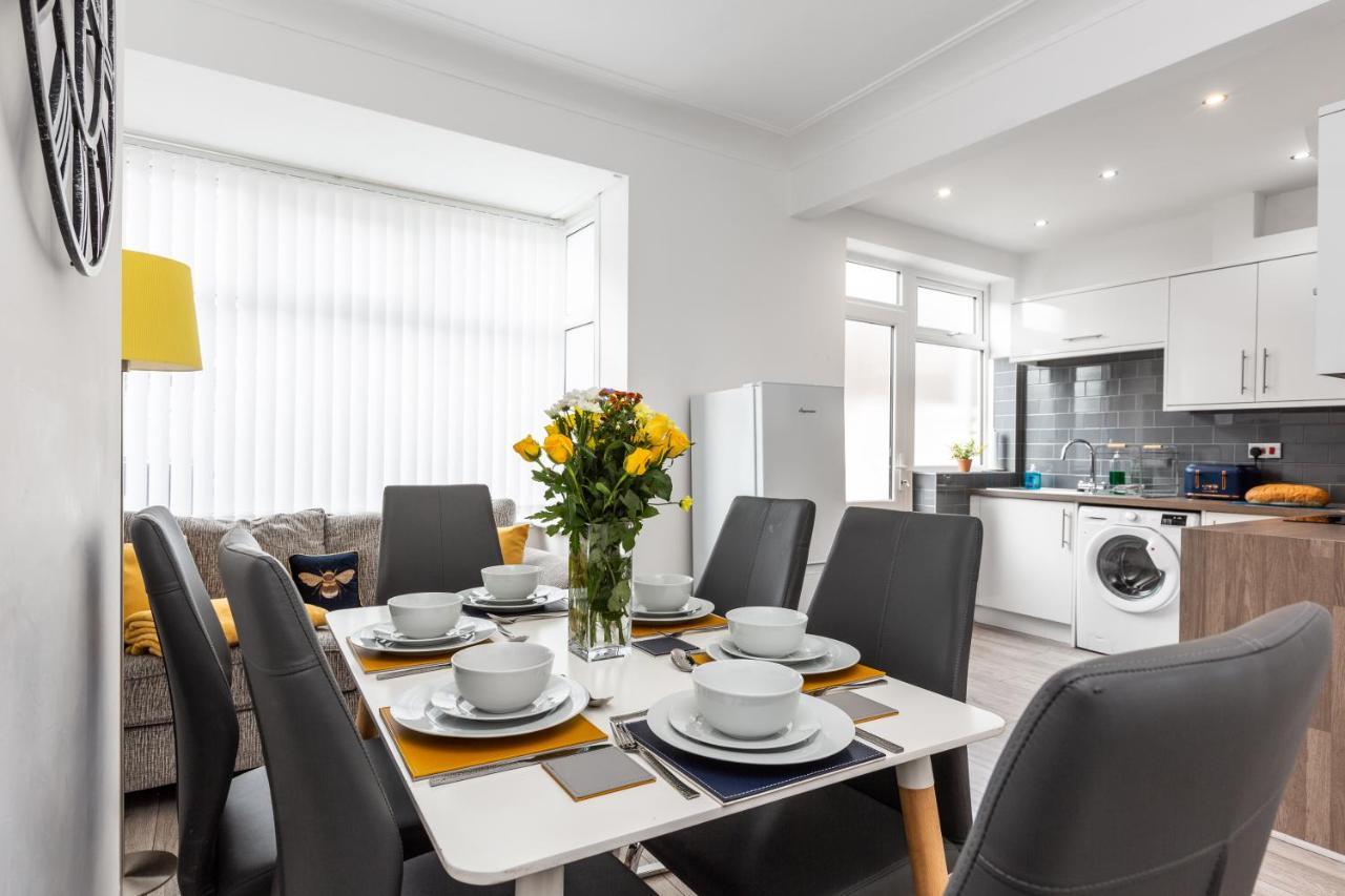 Connaught House - Wi-Fi, Parking, Contractors Villa Preston  Buitenkant foto